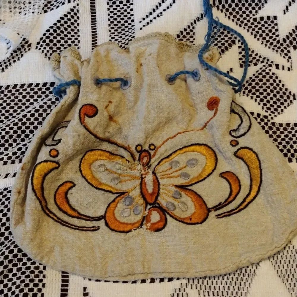 Vintage linen jewelry bag 